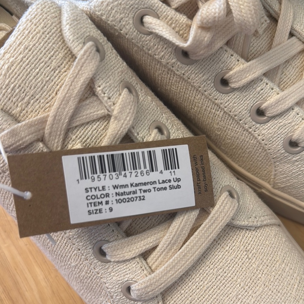 TOMS Natural Canvas Lace-Up Shoes - Picture 2 of 4